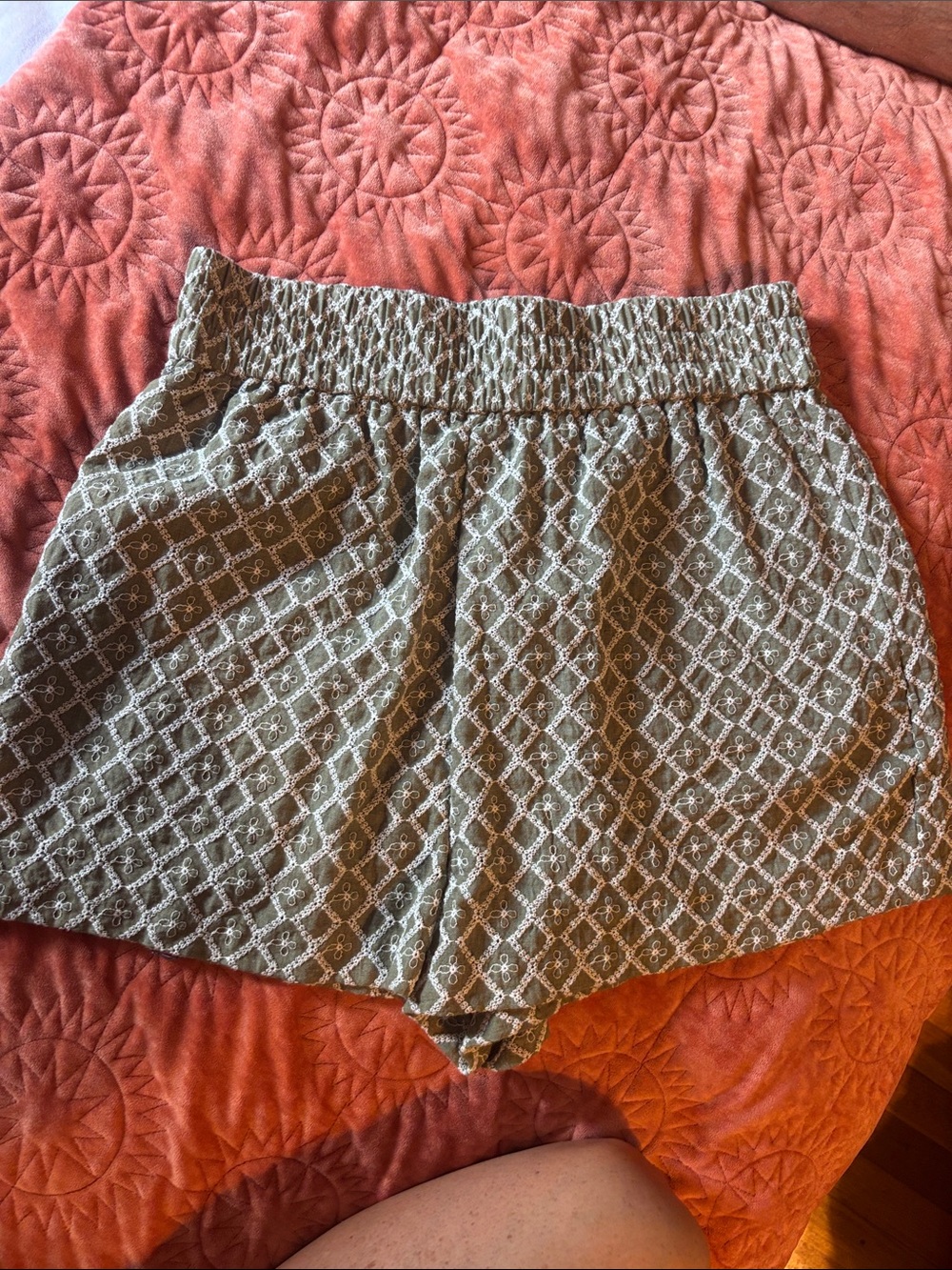 ZARA high waisted Olive Patterned Elastic Waist Women's Shorts